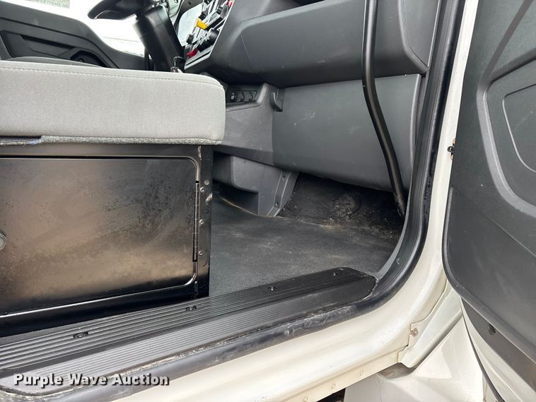 image for item DW7485 2025 Kenworth T600 grapple truck