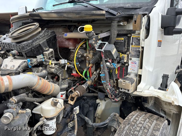 image for item DW7485 2025 Kenworth T600 grapple truck