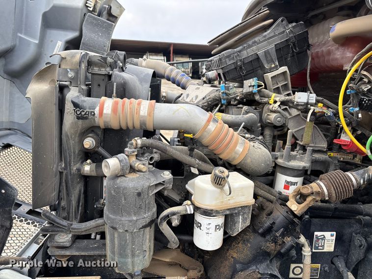 image for item DW7485 2025 Kenworth T600 grapple truck