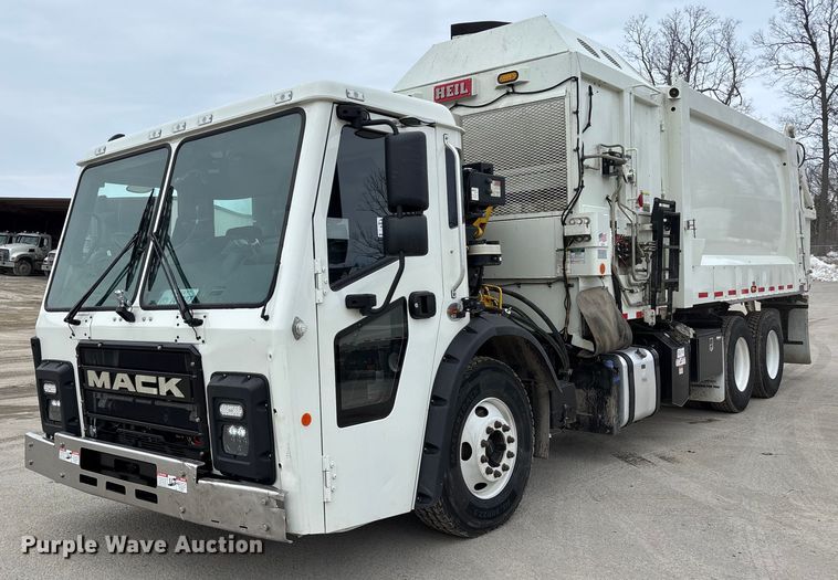 image for item DW7486 2025 Mack LR refuse truck