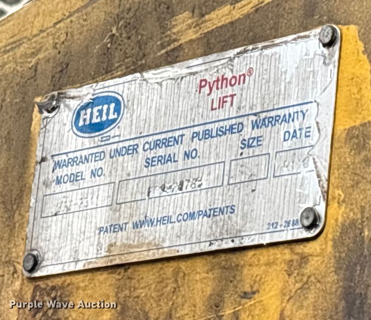 image for item DW7486 2025 Mack LR refuse truck