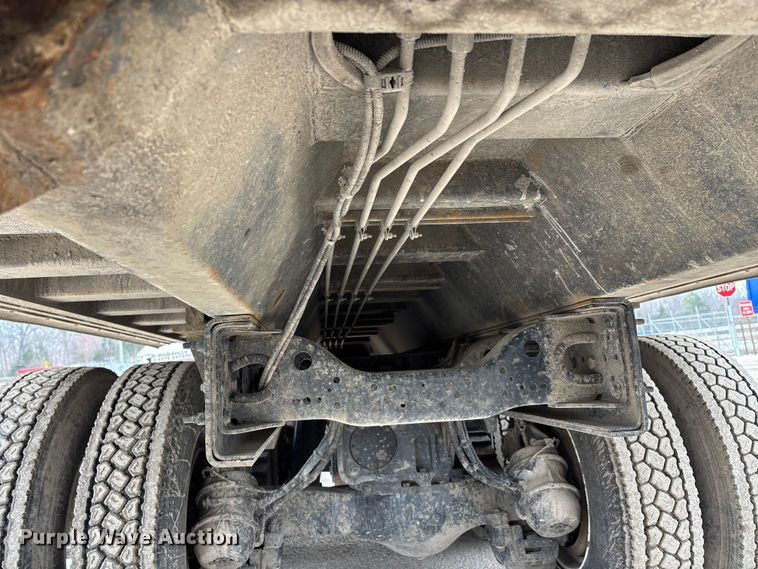 image for item DW7486 2025 Mack LR refuse truck