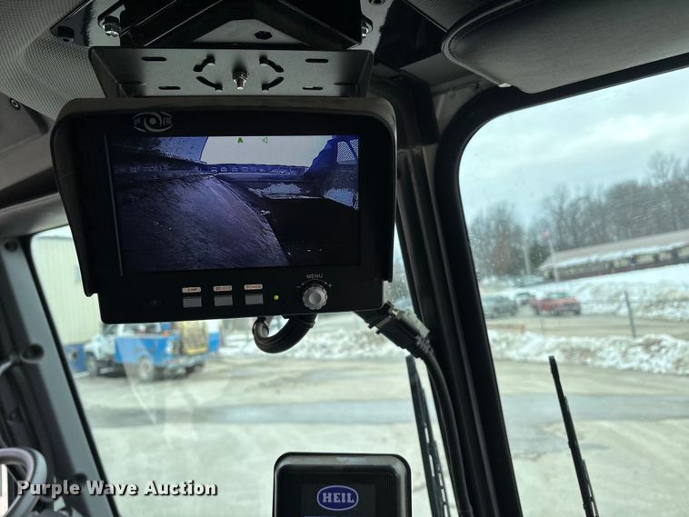 image for item DW7486 2025 Mack LR refuse truck