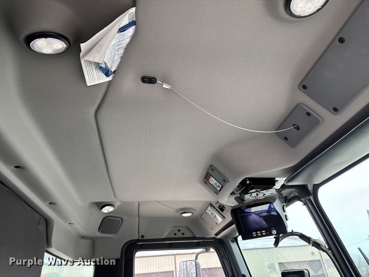 image for item DW7486 2025 Mack LR refuse truck