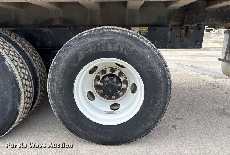 image for item DW7486 2025 Mack LR refuse truck