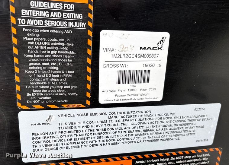 image for item DW7486 2025 Mack LR refuse truck