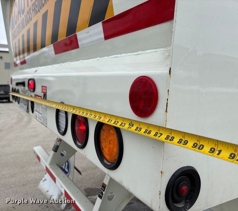 image for item DW7487 2025 Mack LR refuse truck