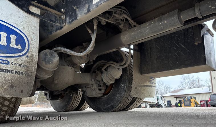 image for item DW7487 2025 Mack LR refuse truck