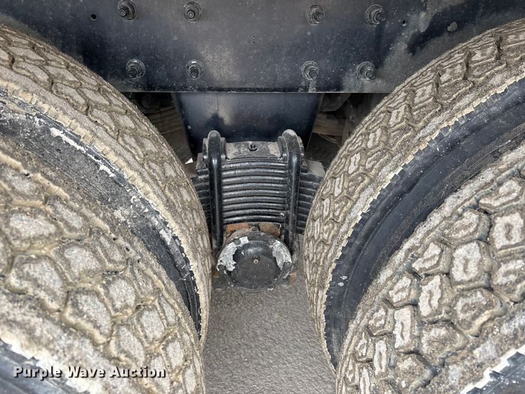 image for item DW7487 2025 Mack LR refuse truck