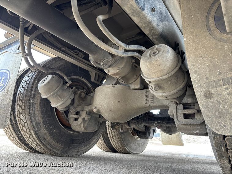 image for item DW7487 2025 Mack LR refuse truck