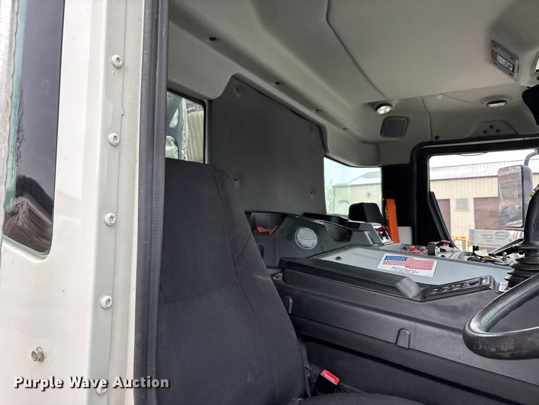 image for item DW7487 2025 Mack LR refuse truck