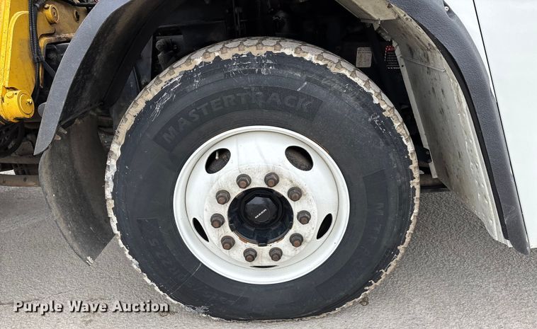 image for item DW7487 2025 Mack LR refuse truck