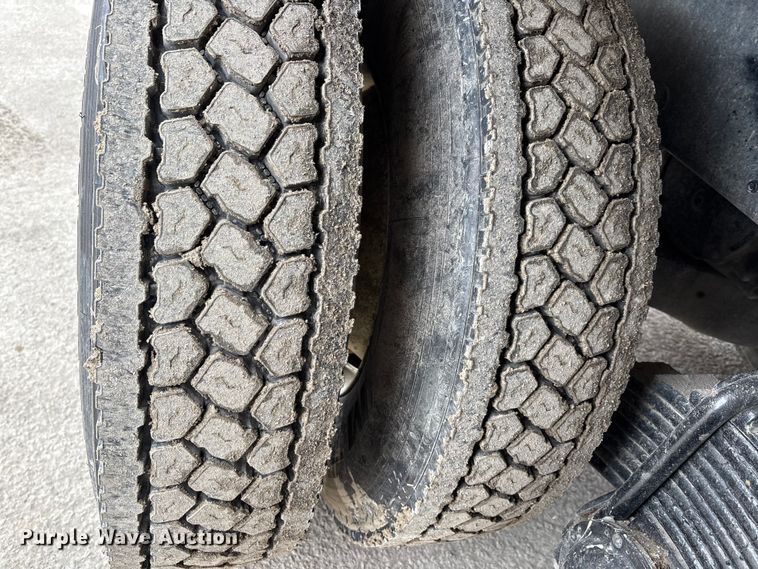 image for item DW7487 2025 Mack LR refuse truck