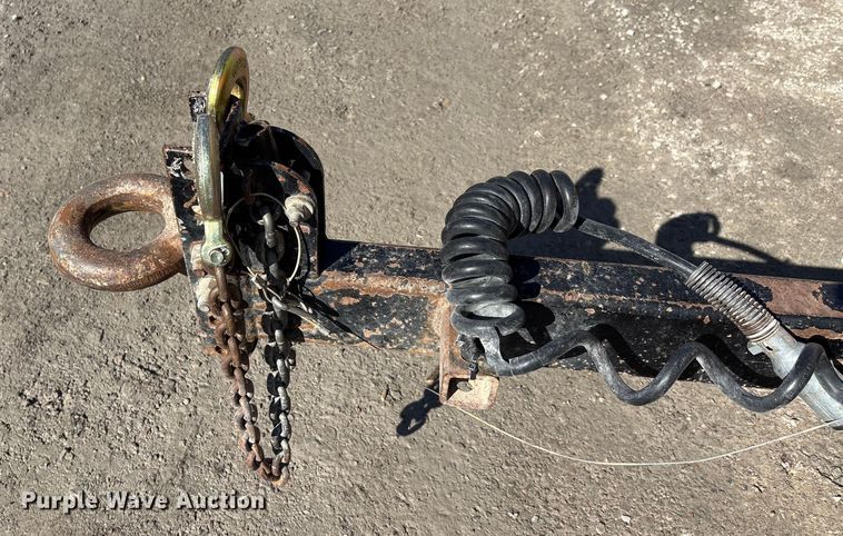 image for item DW7491 2000 Vermeer BC1000 wood chipper