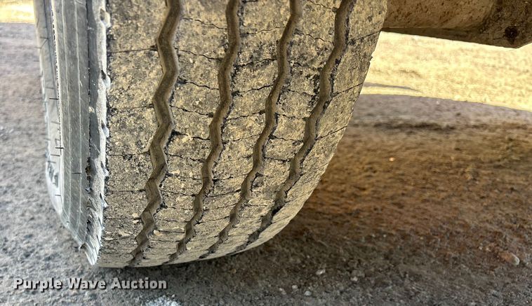 image for item DW7491 2000 Vermeer BC1000 wood chipper