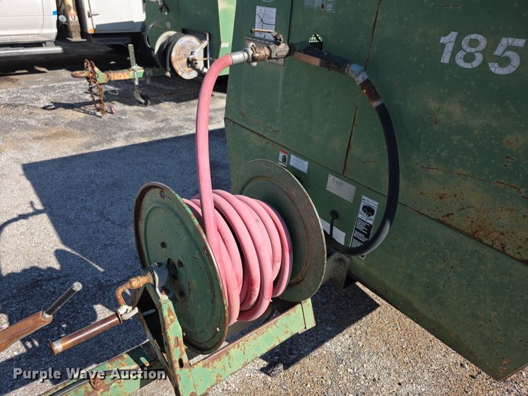 image for item DZ3710 1991 Sullair 185Q air compressor