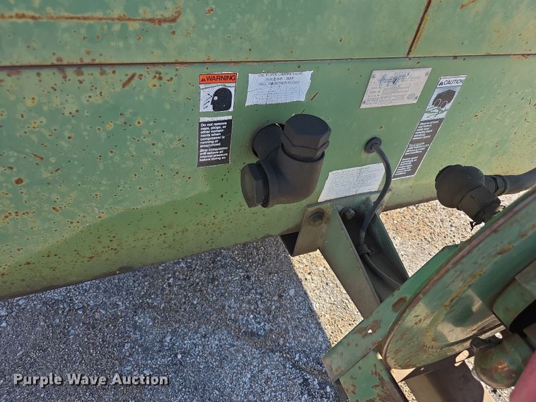 image for item DZ3710 1991 Sullair 185Q air compressor