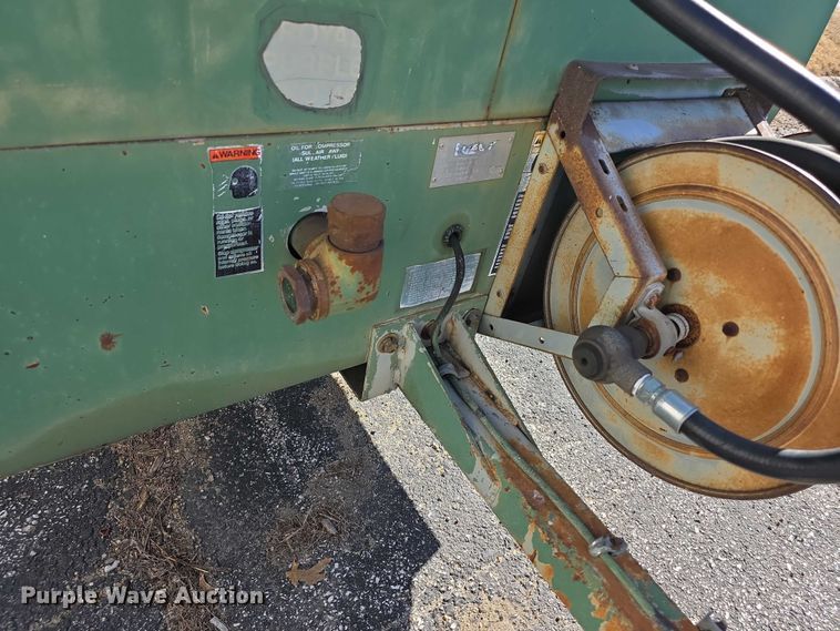 image for item DZ3711 1991 Sullair 185Q air compressor