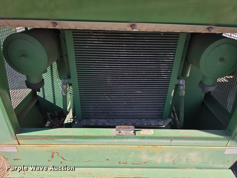 image for item DZ3711 1991 Sullair 185Q air compressor