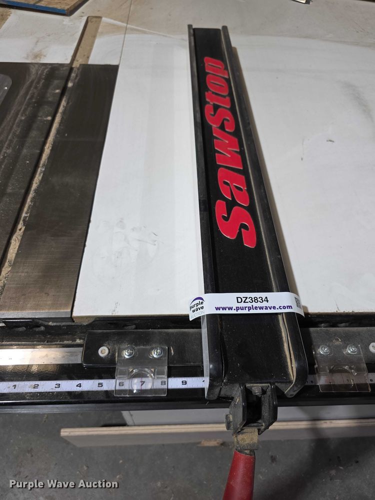 image for item DZ3834 Delta table saw