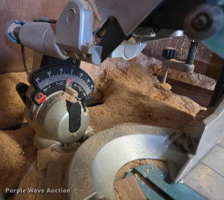 image for item DZ3836 (3) Makita saws