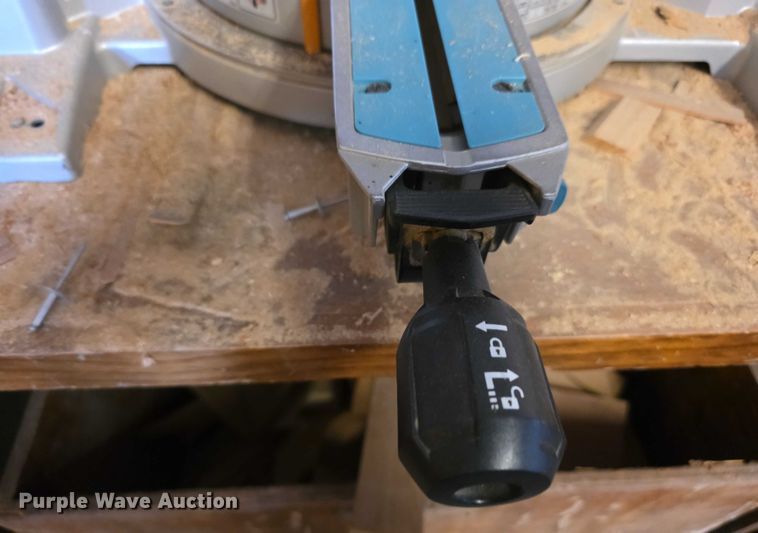 image for item DZ3836 (3) Makita saws