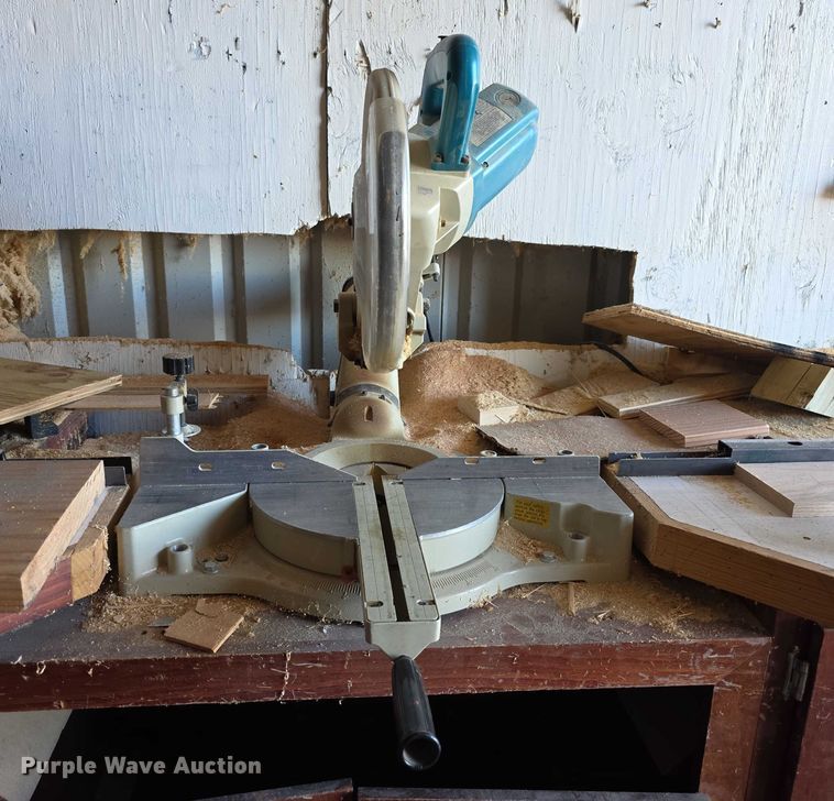 image for item DZ3836 (3) Makita saws