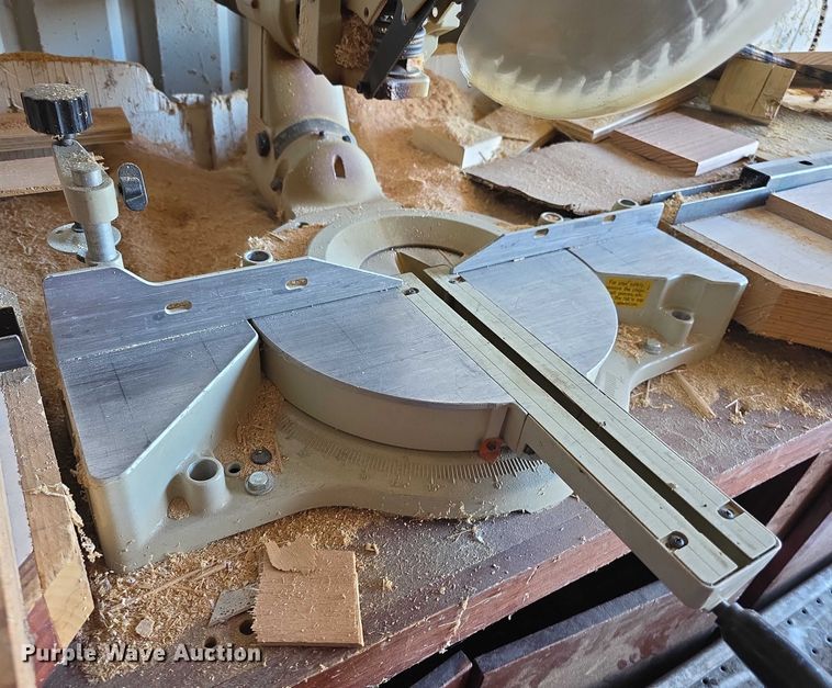 image for item DZ3836 (3) Makita saws