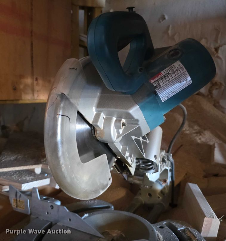 image for item DZ3836 (3) Makita saws