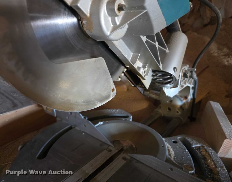 image for item DZ3836 (3) Makita saws