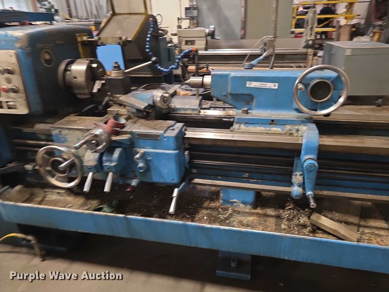 image for item DZ3839 1963 Lodge and Shipley  1610  power turn lathe