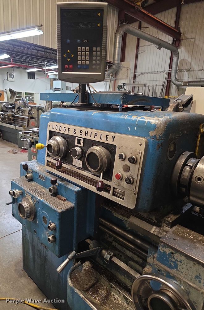 image for item DZ3839 1963 Lodge and Shipley  1610  power turn lathe