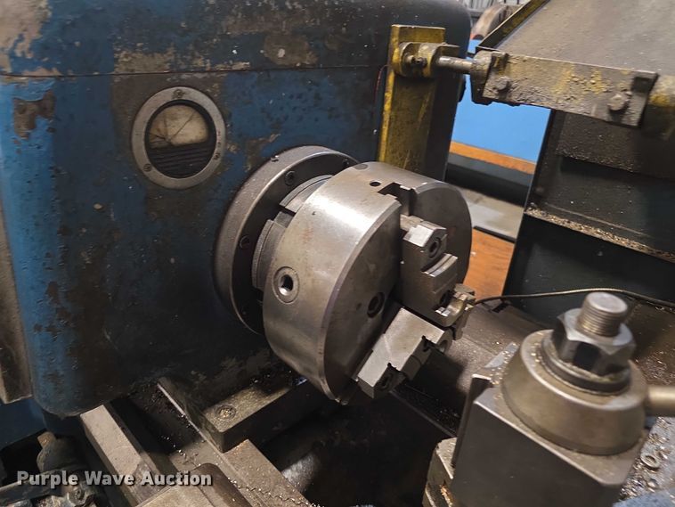 image for item DZ3839 1963 Lodge and Shipley  1610  power turn lathe