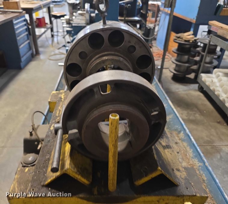 image for item DZ3839 1963 Lodge and Shipley  1610  power turn lathe