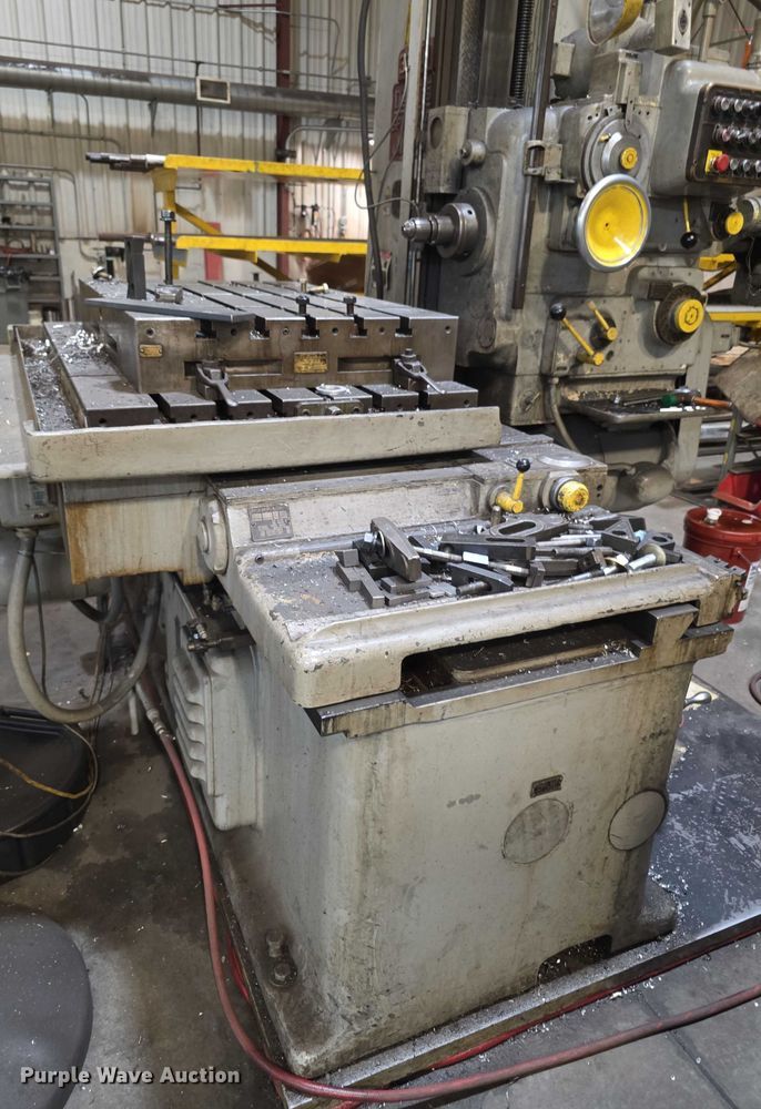 image for item DZ3843 Devlieg  3B48 Spiramatic milling machine