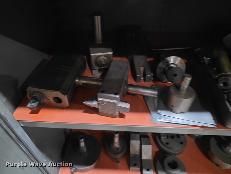 image for item DZ3843 Devlieg  3B48 Spiramatic milling machine
