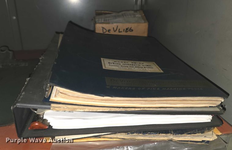 image for item DZ3843 Devlieg  3B48 Spiramatic milling machine