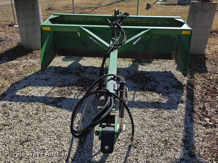 image for item DZ3860 John Deere 2438 box blade