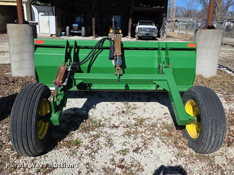 image for item DZ3860 John Deere 2438 box blade