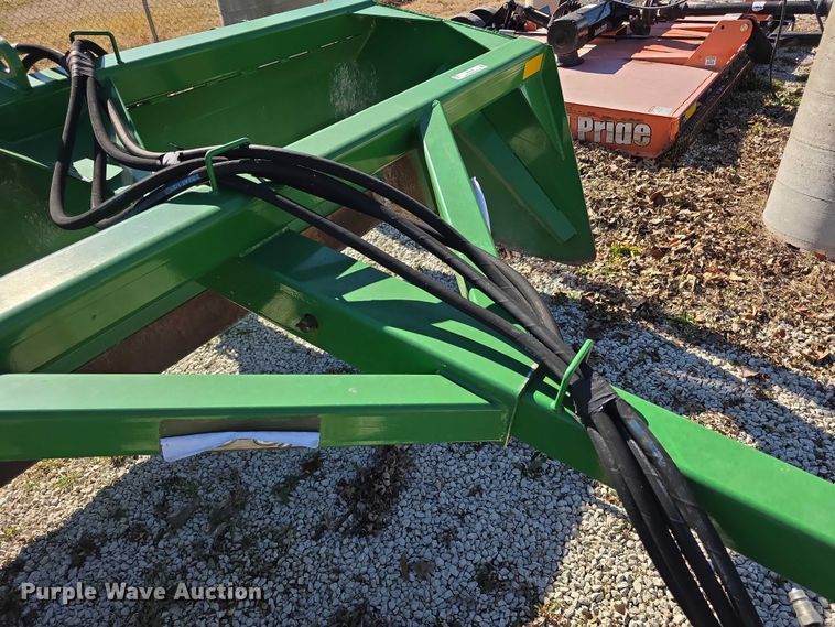 image for item DZ3860 John Deere 2438 box blade