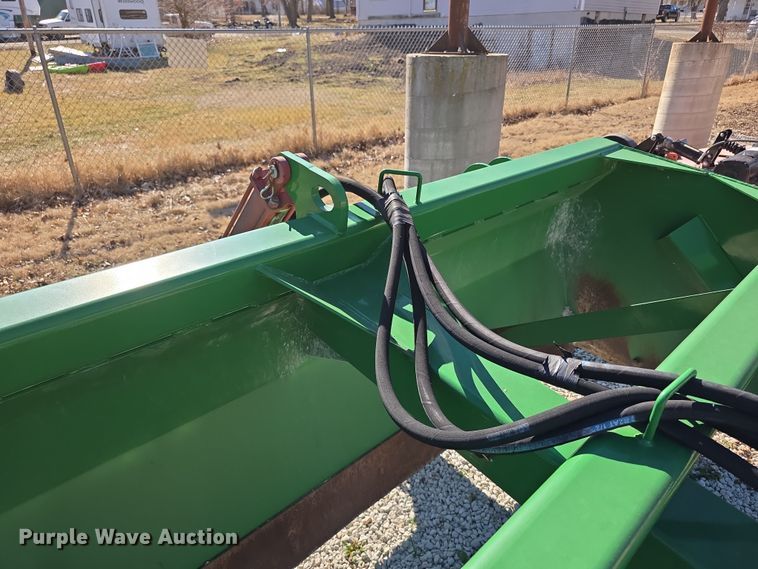 image for item DZ3860 John Deere 2438 box blade