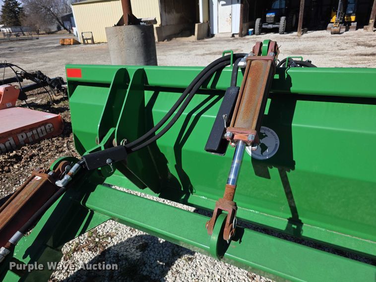 image for item DZ3860 John Deere 2438 box blade