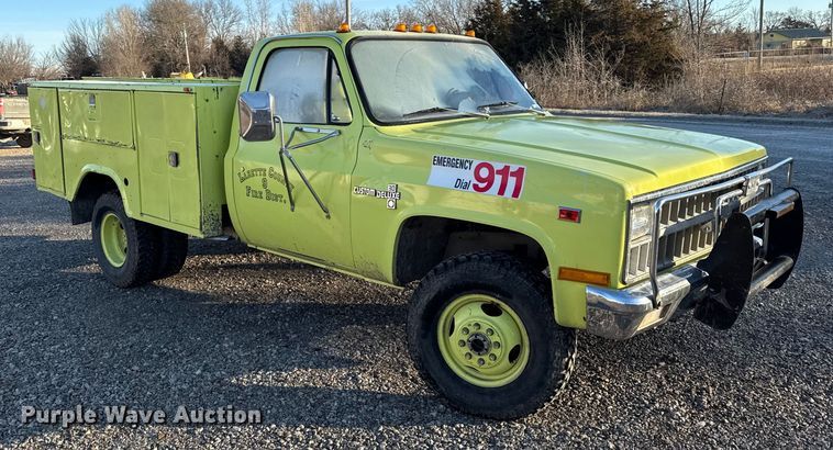 image for item DZ4290 1981 Chevrolet K30 utility / service truck