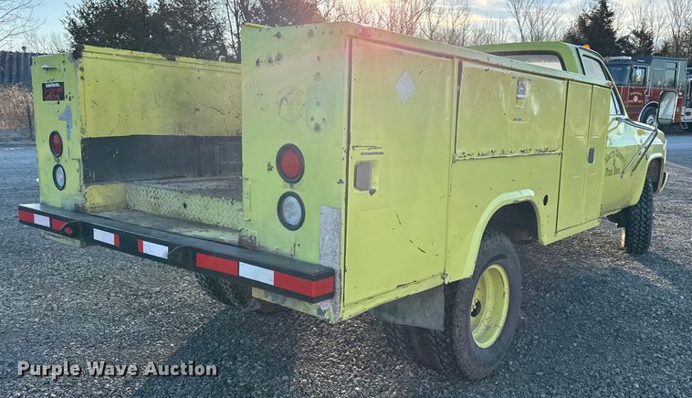 image for item DZ4290 1981 Chevrolet K30 utility / service truck