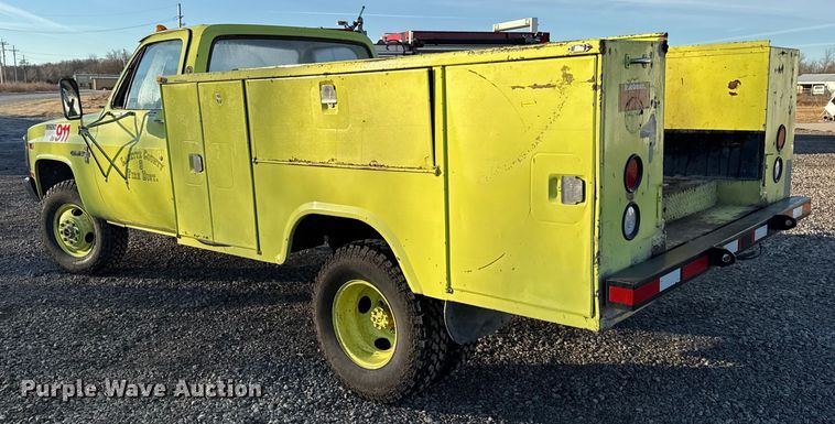 image for item DZ4290 1981 Chevrolet K30 utility / service truck