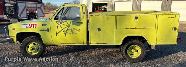 image for item DZ4290 1981 Chevrolet K30 utility / service truck
