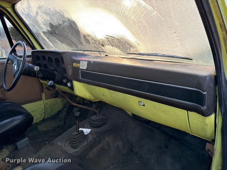 image for item DZ4290 1981 Chevrolet K30 utility / service truck