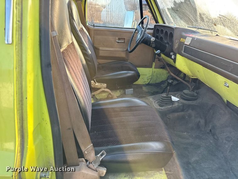 image for item DZ4290 1981 Chevrolet K30 utility / service truck