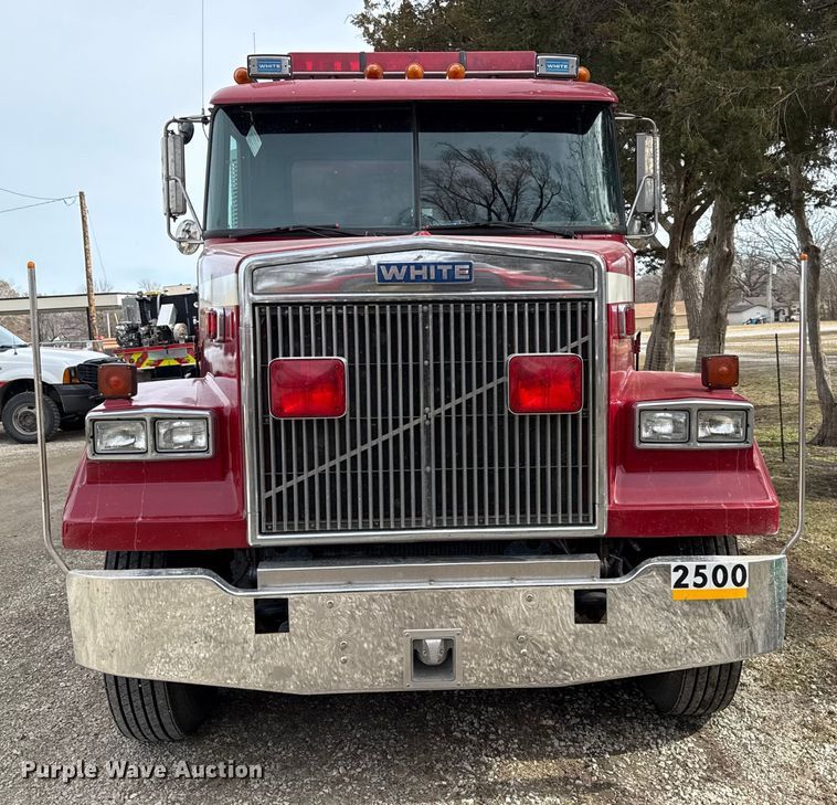 image for item DZ4299 1987 White quint fire truck