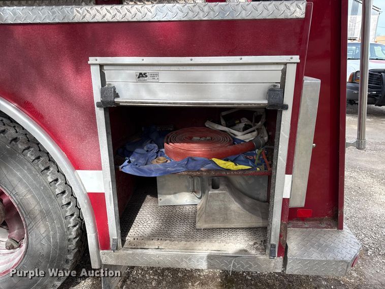 image for item DZ4299 1987 White quint fire truck